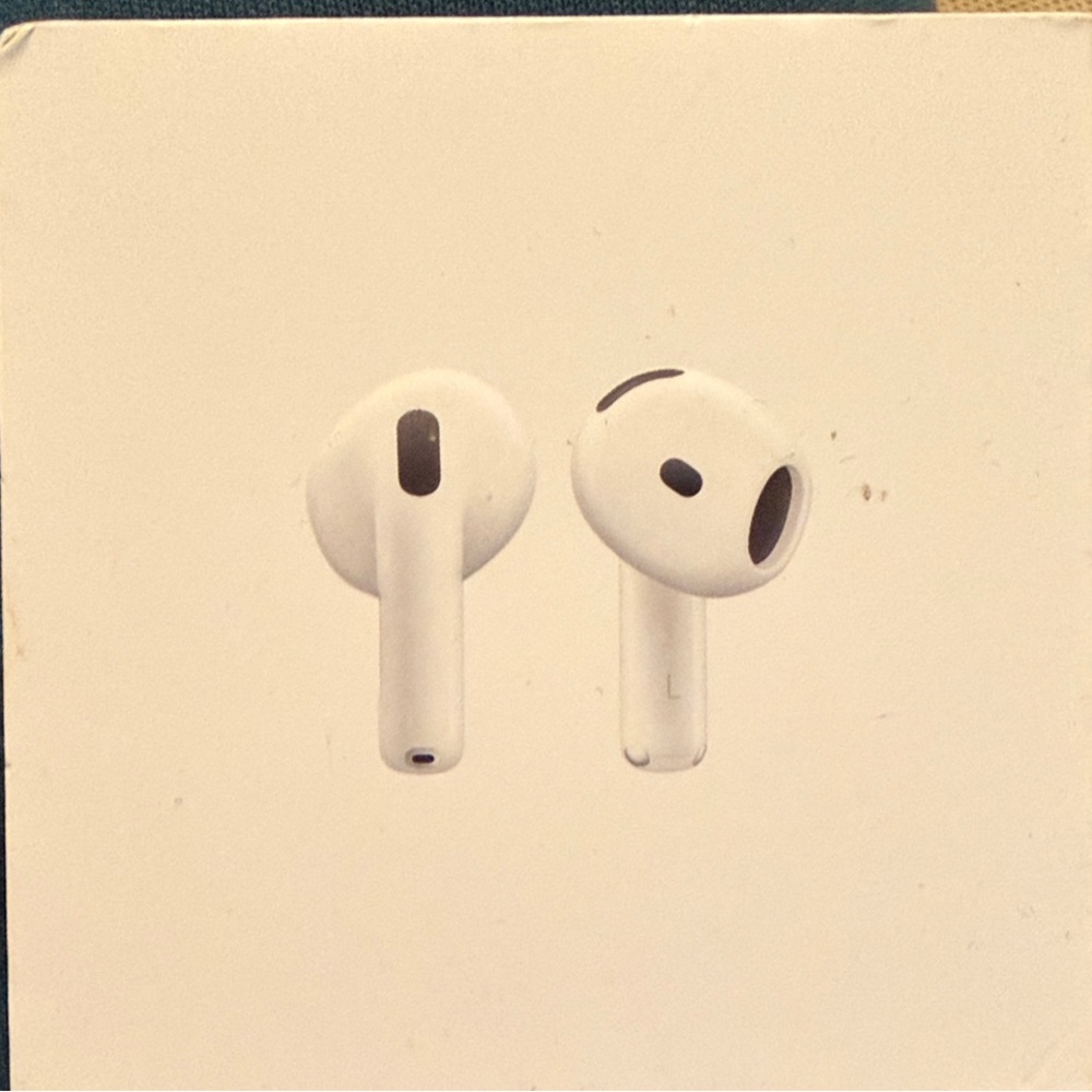White Wireless Earbuds